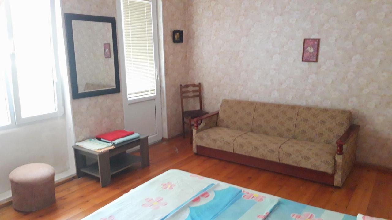Pospolita Guest House Kutaisi Ngoại thất bức ảnh