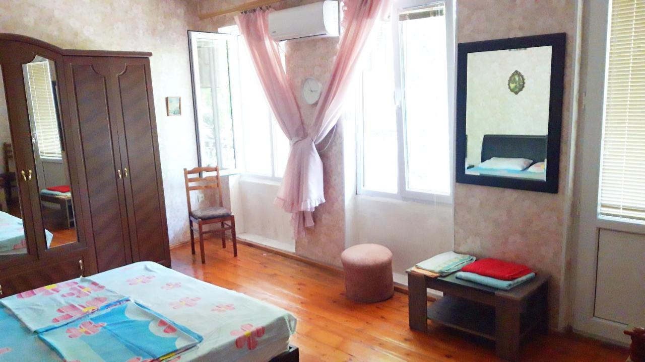 Pospolita Guest House Kutaisi Ngoại thất bức ảnh