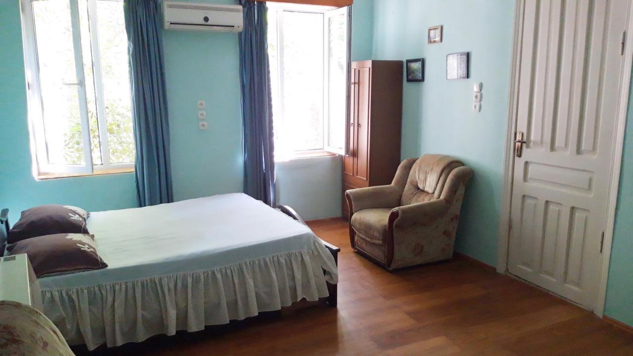 Pospolita Guest House Kutaisi Ngoại thất bức ảnh