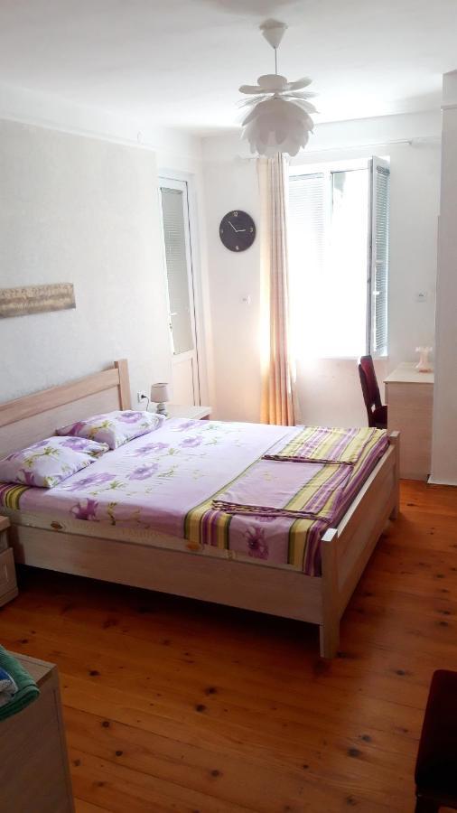 Pospolita Guest House Kutaisi Ngoại thất bức ảnh