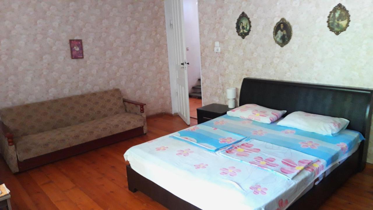 Pospolita Guest House Kutaisi Ngoại thất bức ảnh