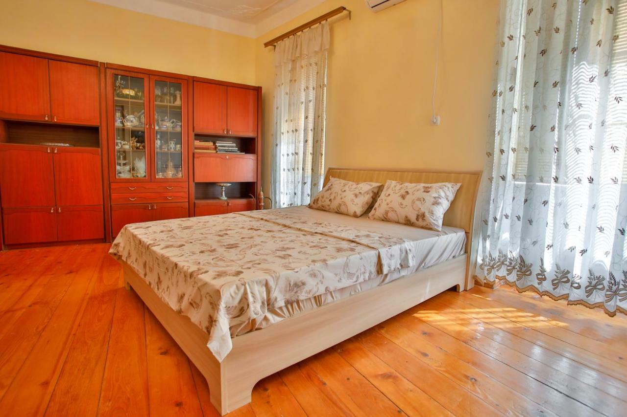 Pospolita Guest House Kutaisi Ngoại thất bức ảnh