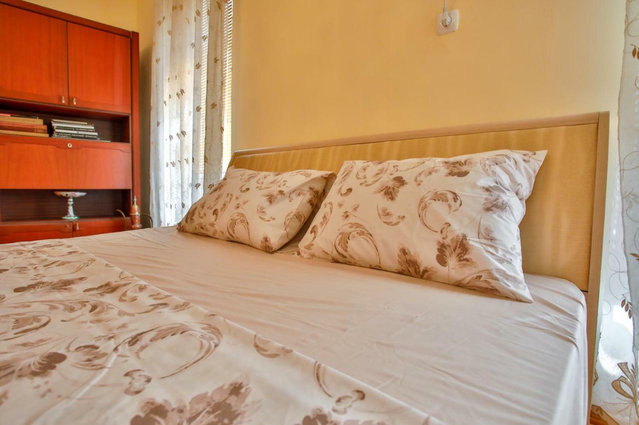 Pospolita Guest House Kutaisi Ngoại thất bức ảnh
