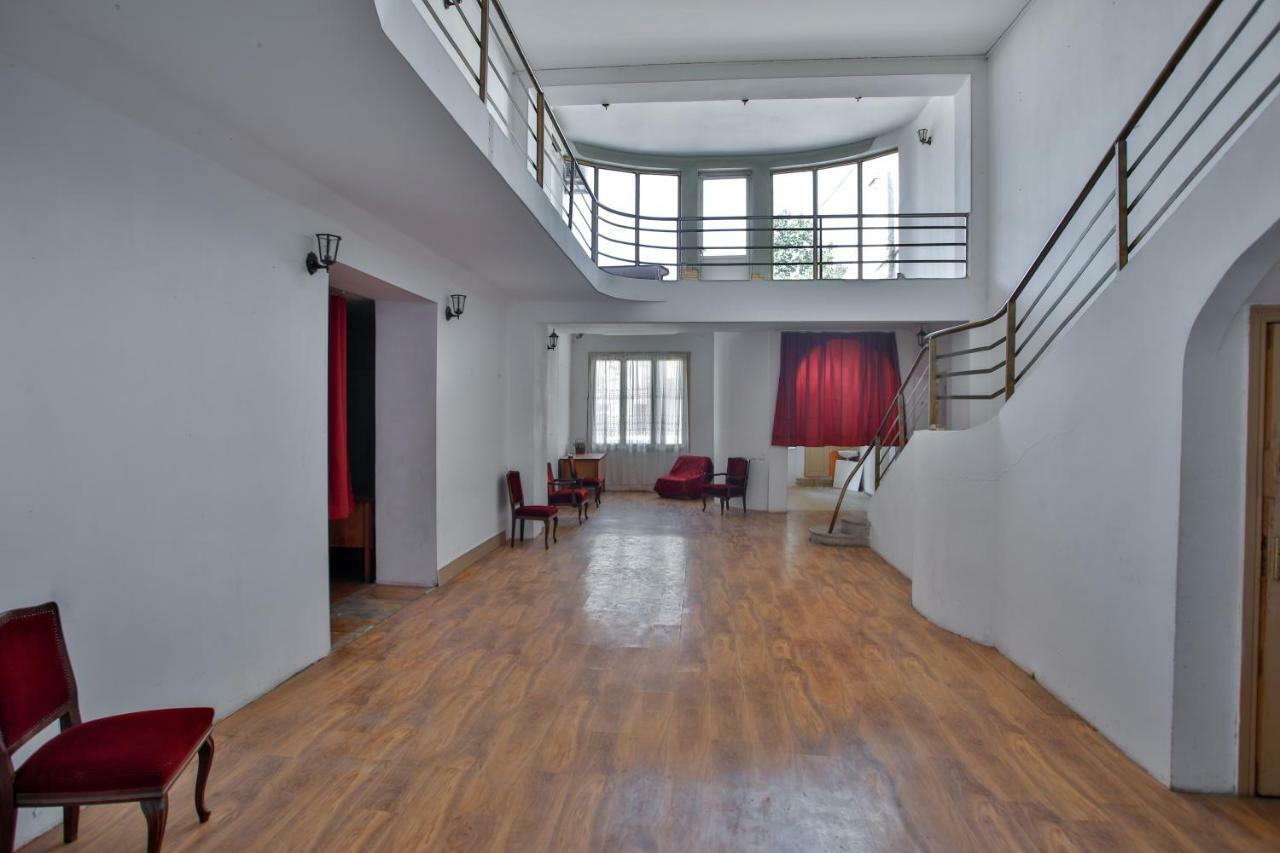 Pospolita Guest House Kutaisi Ngoại thất bức ảnh