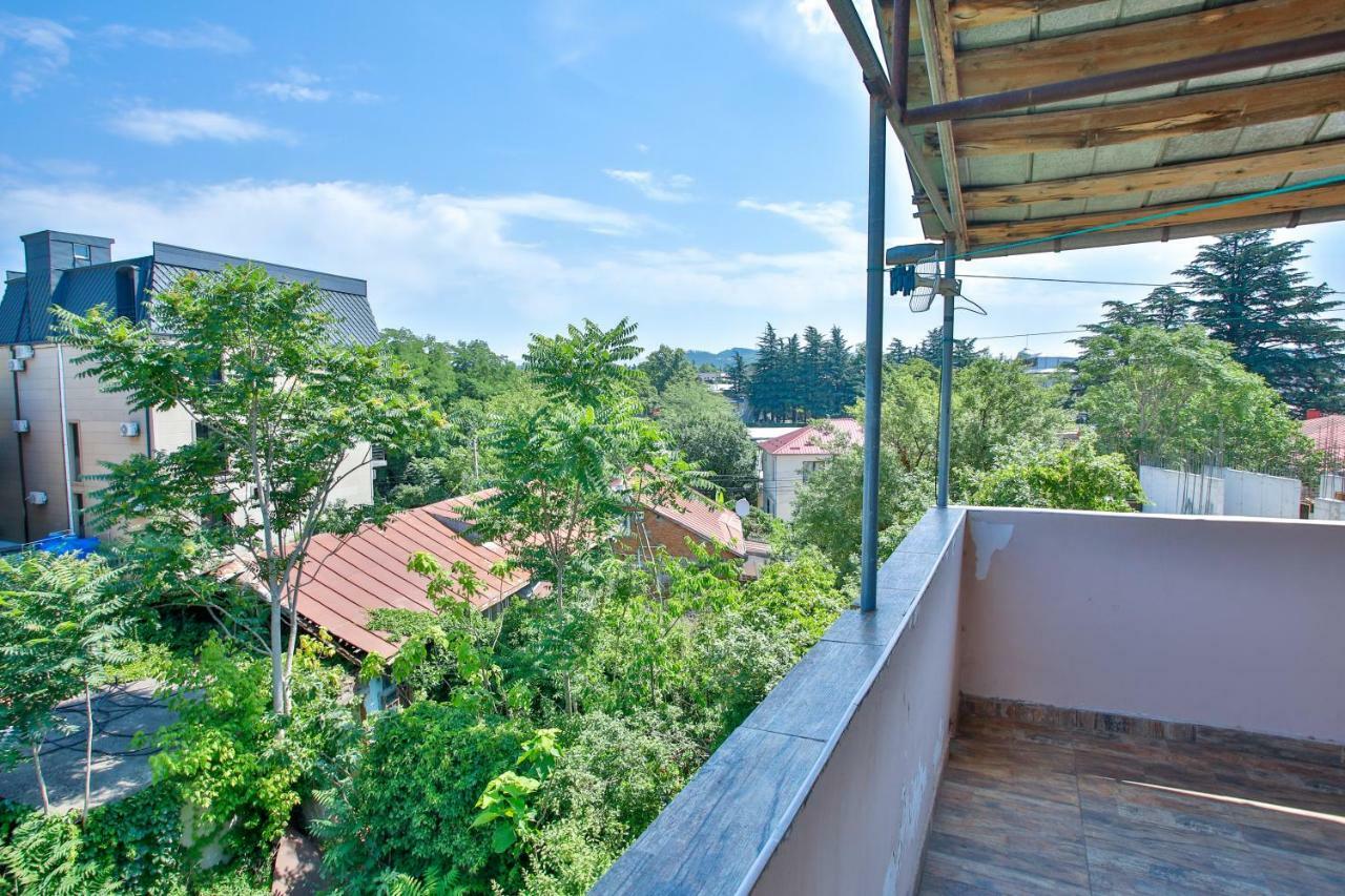 Pospolita Guest House Kutaisi Ngoại thất bức ảnh