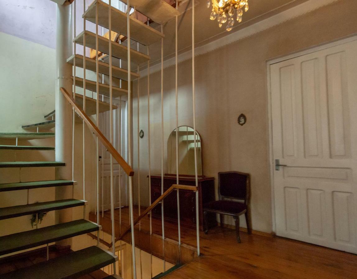 Pospolita Guest House Kutaisi Ngoại thất bức ảnh