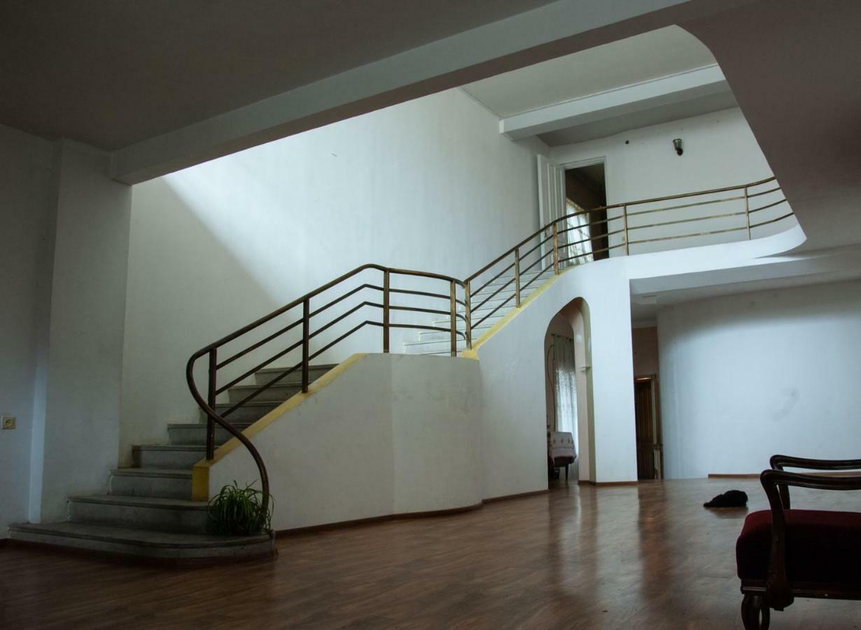 Pospolita Guest House Kutaisi Ngoại thất bức ảnh