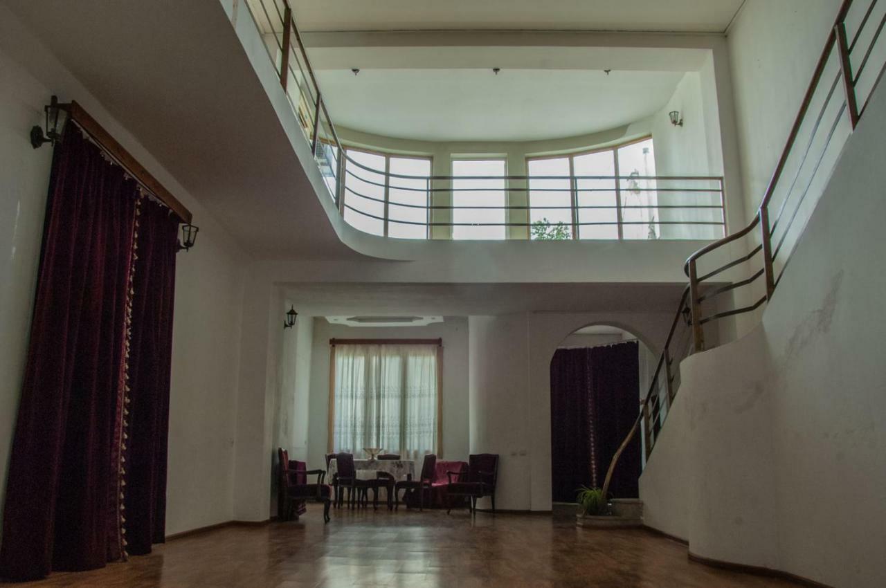 Pospolita Guest House Kutaisi Ngoại thất bức ảnh